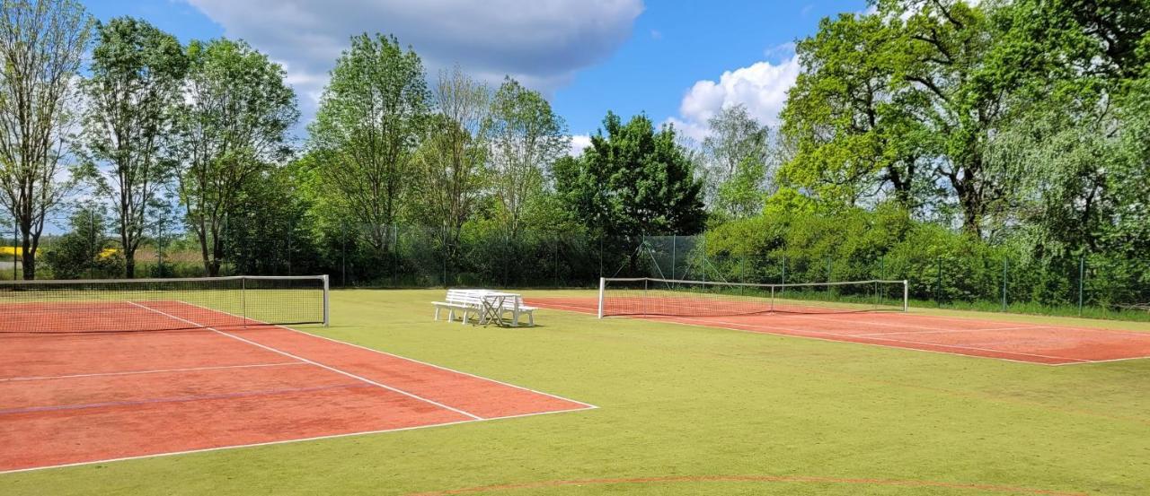 Sport- & Vital-Resort Neuer Hennings Hof Perleberg Bagian luar foto