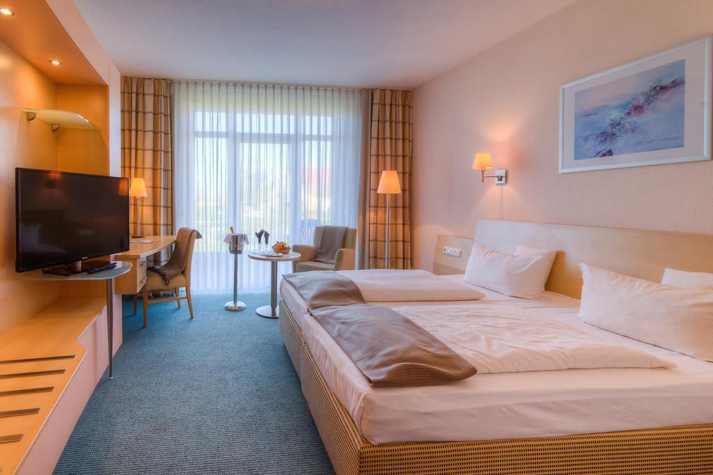 Sport- & Vital-Resort Neuer Hennings Hof Perleberg Bagian luar foto