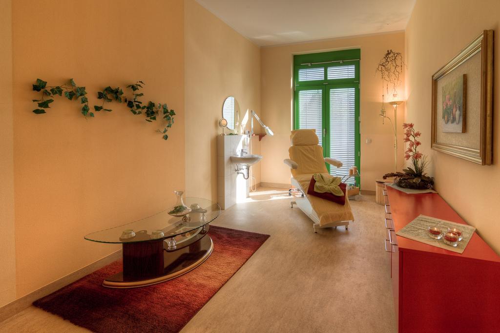 Sport- & Vital-Resort Neuer Hennings Hof Perleberg Bagian luar foto