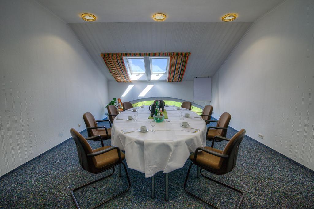 Sport- & Vital-Resort Neuer Hennings Hof Perleberg Bagian luar foto