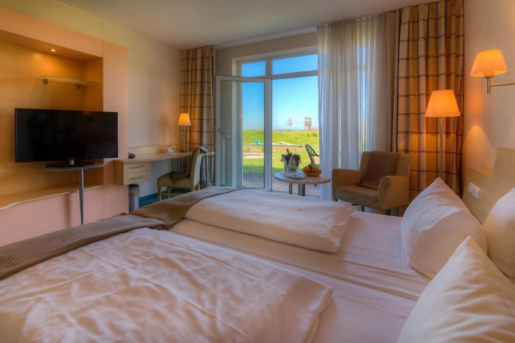 Sport- & Vital-Resort Neuer Hennings Hof Perleberg Bagian luar foto