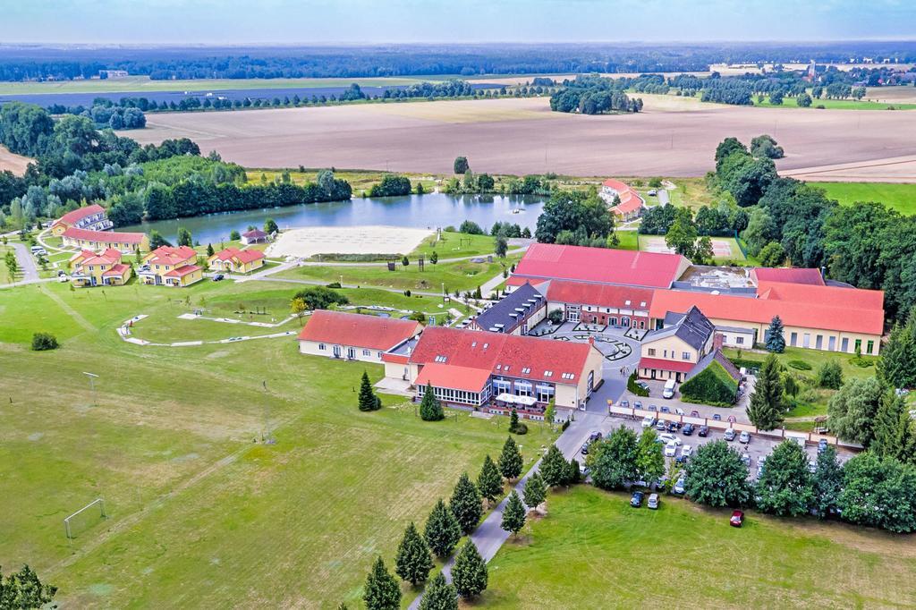 Sport- & Vital-Resort Neuer Hennings Hof Perleberg Bagian luar foto